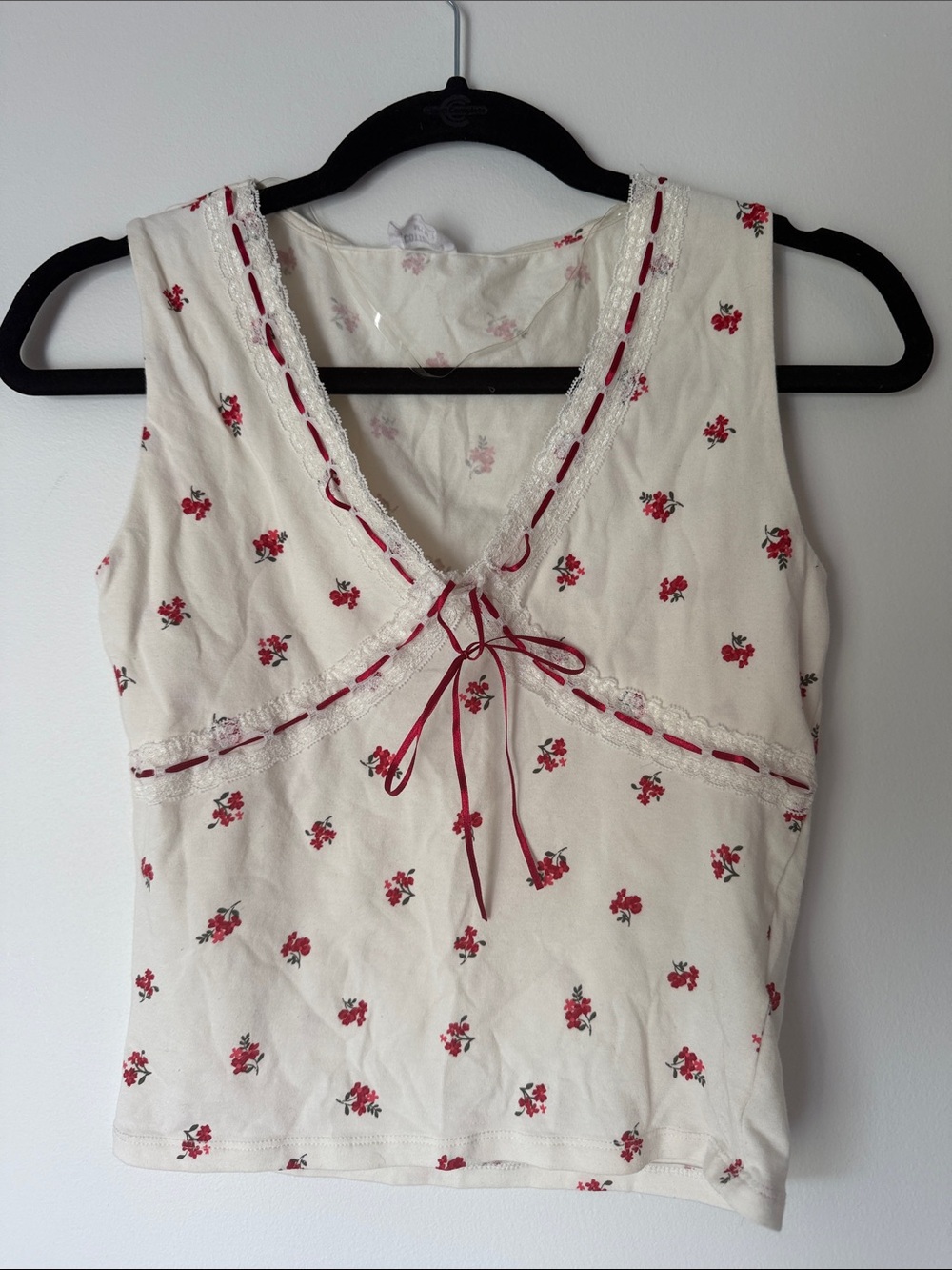 Cotton On Cream Floral Tie-Front Tank Top with Red Accents